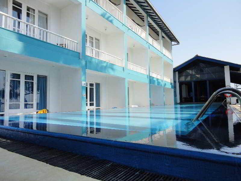 Hotel Sunset Beach Negombo Exterior photo